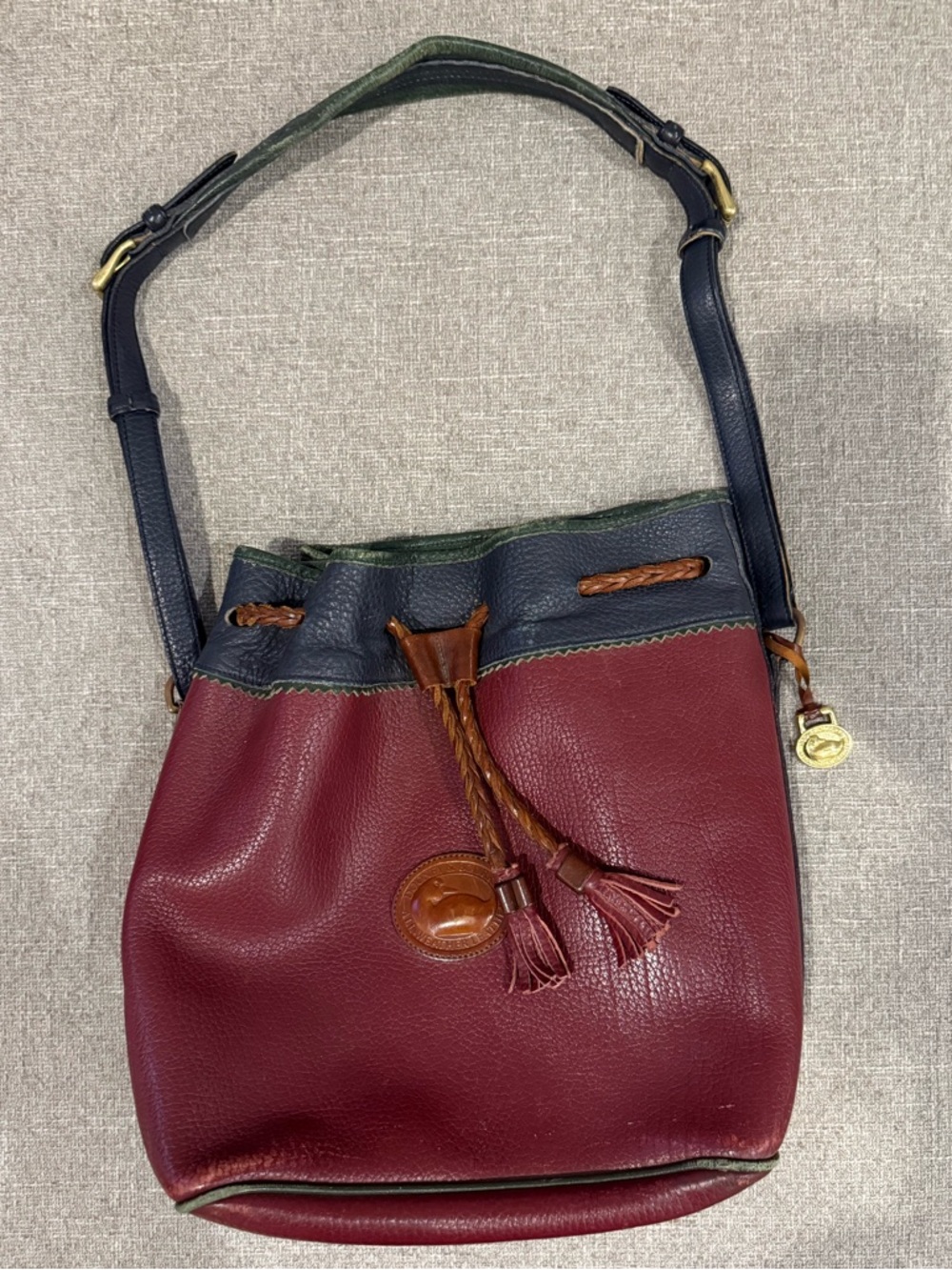 Dooney & Bourke Vintage Bucket Bag AWL Leather Drawstring Crossbody Purse